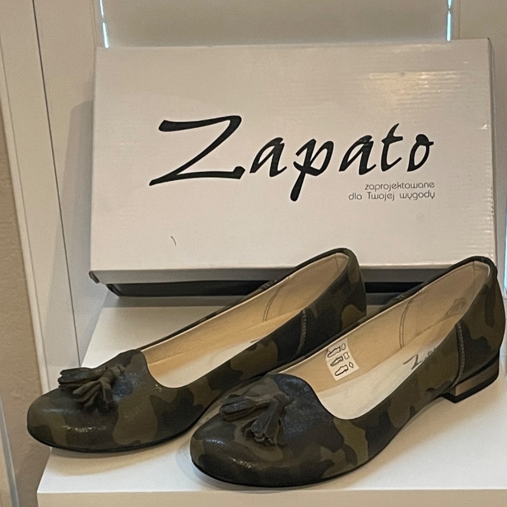 Green Camouflage Round Toe Leather Tassel Loafers - Women, Size: 38